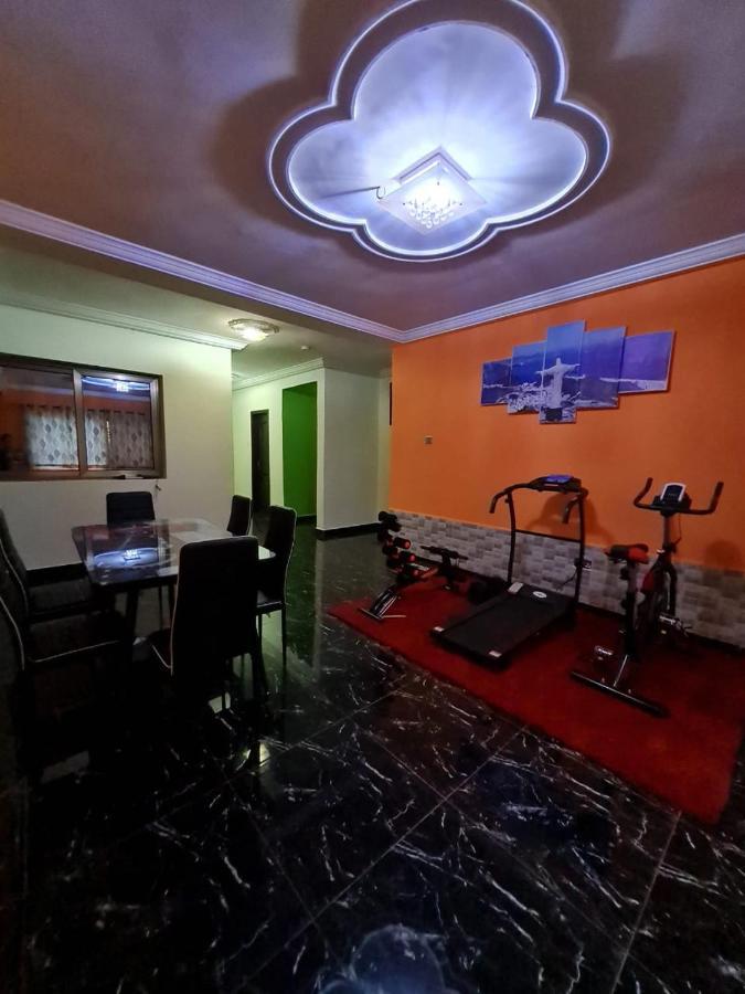 Nesta Barron -Home Away From Home North Legon ภายนอก รูปภาพ