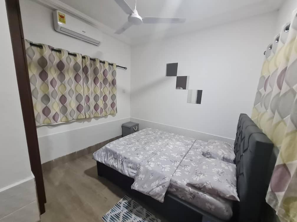 Nesta Barron -Home Away From Home North Legon ภายนอก รูปภาพ